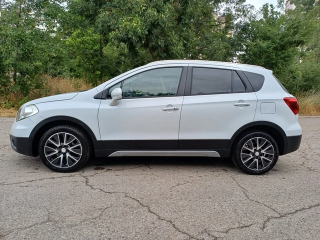 Suzuki SX4 S-Cross 1.6 D - автомобили, коли, обяви за нови и употребявани 7