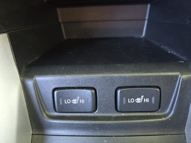 Suzuki Vitara 1.6 DDiS (120 кс) - автомобили, коли, обяви за нови и употребявани 12