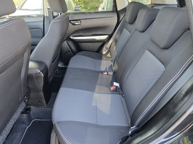 Suzuki Vitara 1.6 DDiS (120 кс) - автомобили, коли, обяви за нови и употребявани 13