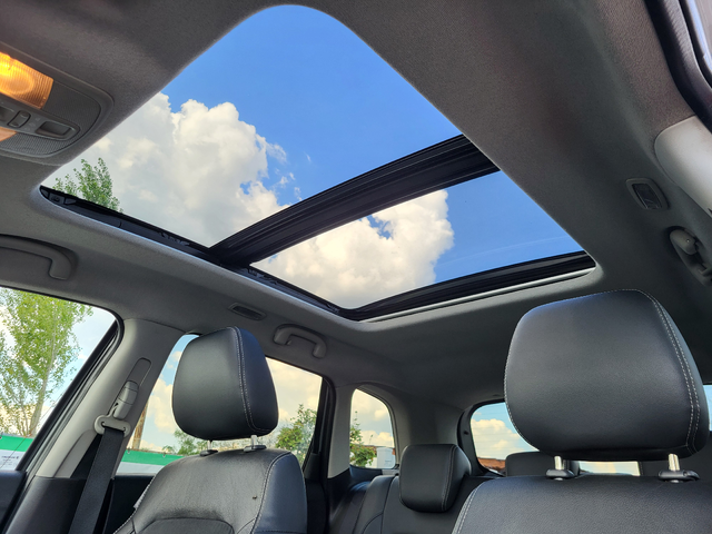 Suzuki Vitara 1.6 D 4X4 120 KC EURO 6B - автомобили, коли, обяви за нови и употребявани 9