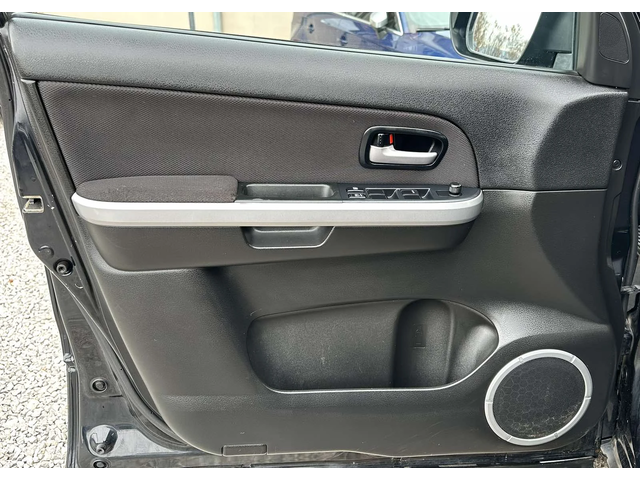 Suzuki Vitara 2.4i 169HP 4X4 - автомобили, коли, обяви за нови и употребявани 16