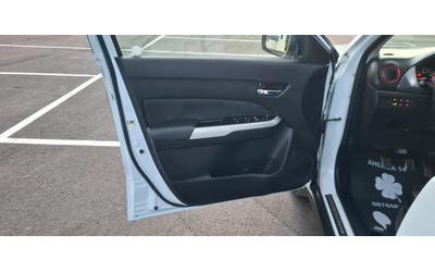Suzuki Vitara 1.4 Turbo Piz Sulay 4x4  всички екстри за модела - автомобили, коли, обяви за нови и употребявани 16