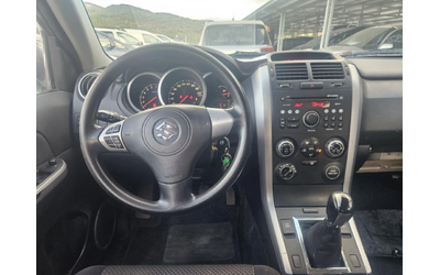 Suzuki Vitara 4x4 - автомобили, коли, обяви за нови и употребявани 8