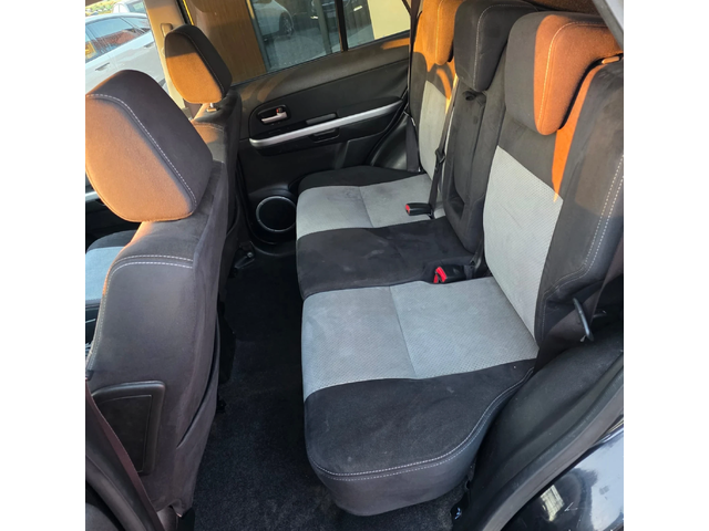 Suzuki Vitara 1.9 DDiS 130к.с.4WD Executive - автомобили, коли, обяви за нови и употребявани 10