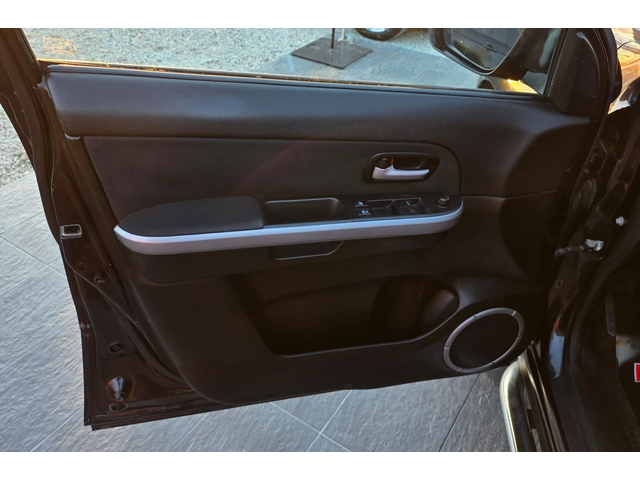 Suzuki Vitara 1.9 DDiS 130к.с.4WD Executive - автомобили, коли, обяви за нови и употребявани 13