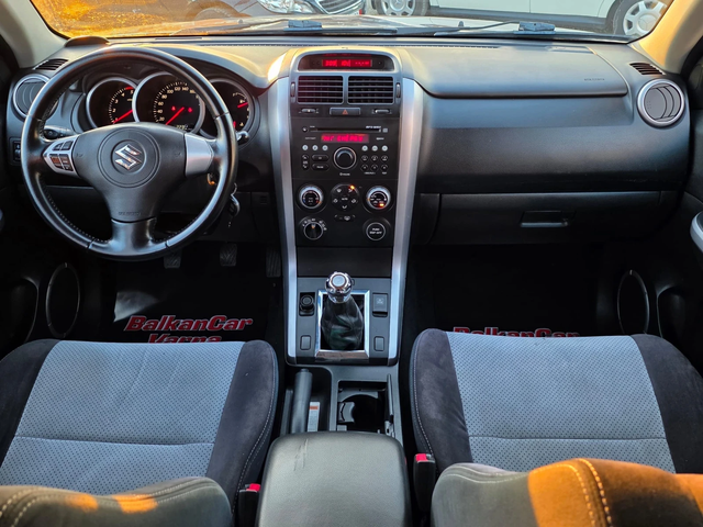 Suzuki Vitara 1.9 DDiS 130к.с.4WD Executive - автомобили, коли, обяви за нови и употребявани 9