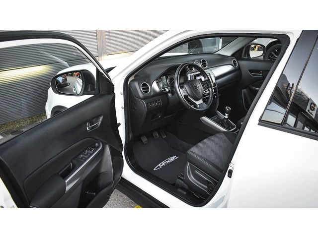 Suzuki Vitara 1.4 BoosterJet Comfort - автомобили, коли, обяви за нови и употребявани 7