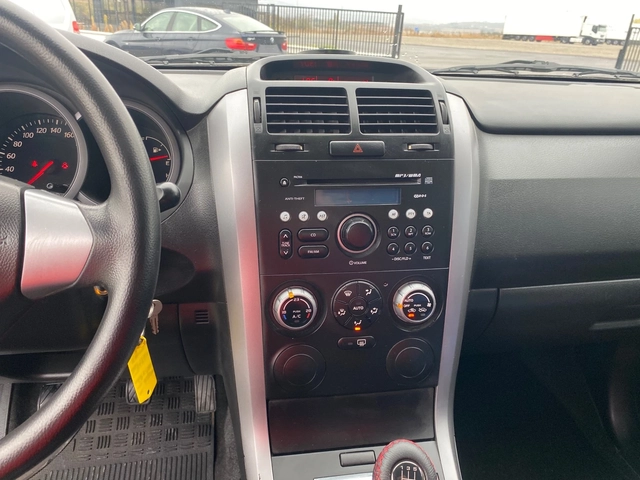 Suzuki Vitara 1.6+ газ - автомобили, коли, обяви за нови и употребявани 11