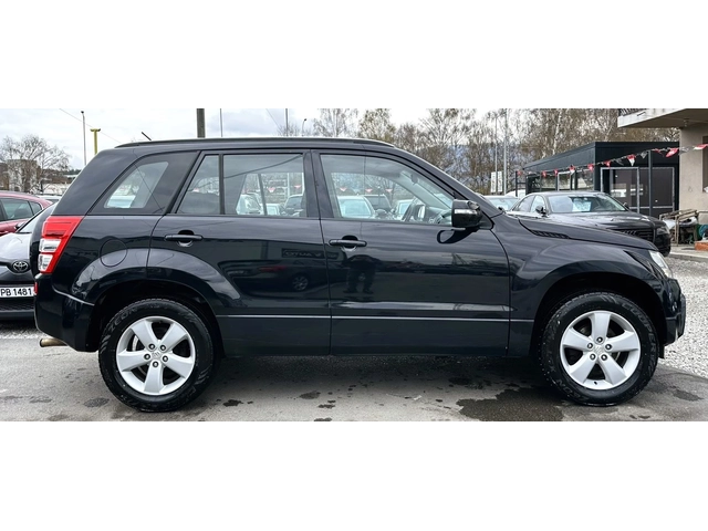 Suzuki Vitara 2.4i 169HP 4X4 - автомобили, коли, обяви за нови и употребявани 3