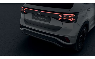 VW T-Cross T-Cross R-Line PLUS 1.5 TSI OPF DSG - автомобили, коли, обяви за нови и употребявани 7