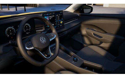 VW T-Roc T-Roc Life 1.5 eTSI OPF DSG - автомобили, коли, обяви за нови и употребявани 9