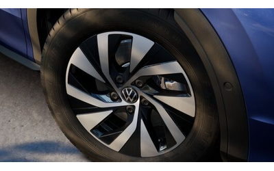 VW T-Roc T-Roc Life 1.5 eTSI OPF DSG - автомобили, коли, обяви за нови и употребявани 8
