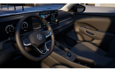 VW T-Roc T-Roc Life 1.5 eTSI OPF DSG - автомобили, коли, обяви за нови и употребявани 9