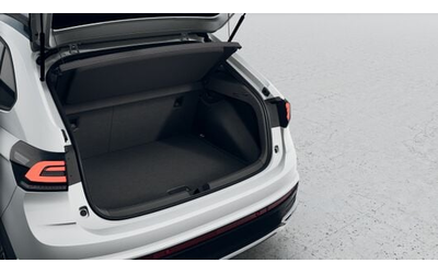 VW Taigo Taigo R-Line PLUS 1.5 TSI OPF DSG - автомобили, коли, обяви за нови и употребявани 10