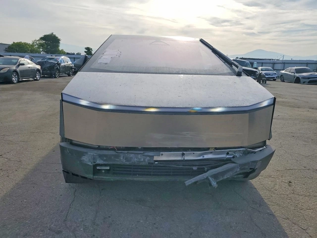 Tesla Cybertruck AWD DUAL MOTOR - автомобили, коли, обяви за нови и употребявани 1