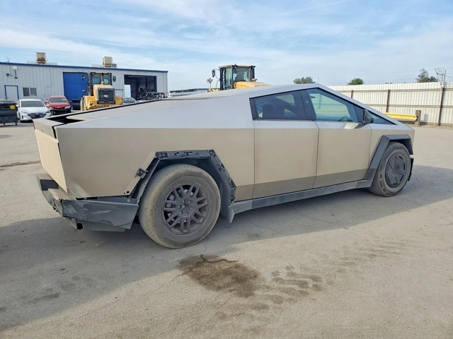 Tesla Cybertruck AWD DUAL MOTOR - автомобили, коли, обяви за нови и употребявани 5