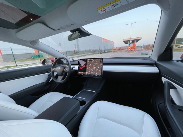 Tesla Model 3 Dual Motor Long-range AUTOPILOT - автомобили, коли, обяви за нови и употребявани 12