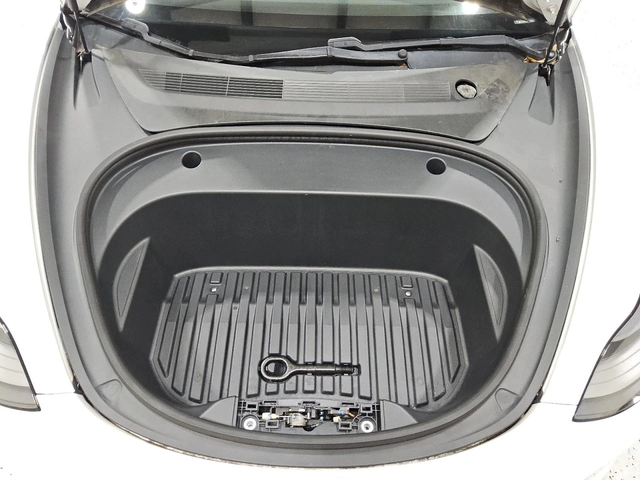 Tesla Model 3 AWD* AUTOPILOT* DISTRONIC* LANE ASSIST* 360* - автомобили, коли, обяви за нови и употребявани 10