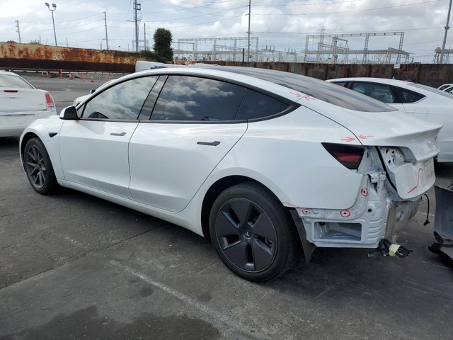 Tesla Model 3 - автомобили, коли, обяви за нови и употребявани 3