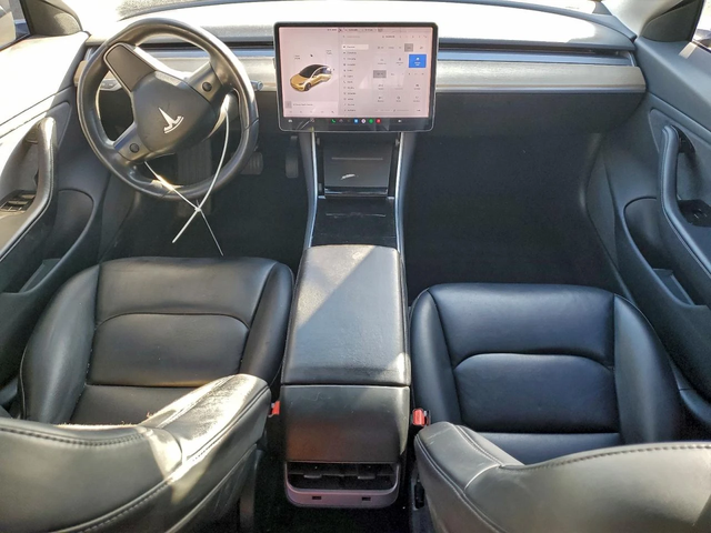 Tesla Model 3 - автомобили, коли, обяви за нови и употребявани 6