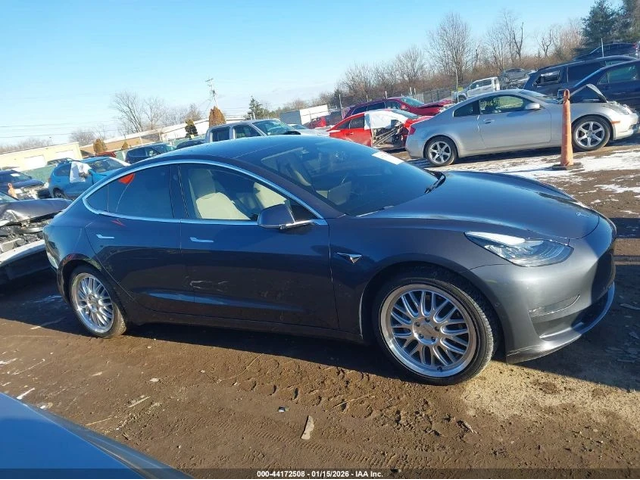 Tesla Model 3 LONG RANGE DUAL MOTOR ALL-WHEEL DRIVE - автомобили, коли, обяви за нови и употребявани 10