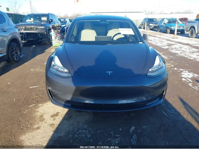 Tesla Model 3 LONG RANGE DUAL MOTOR ALL-WHEEL DRIVE - автомобили, коли, обяви за нови и употребявани 9