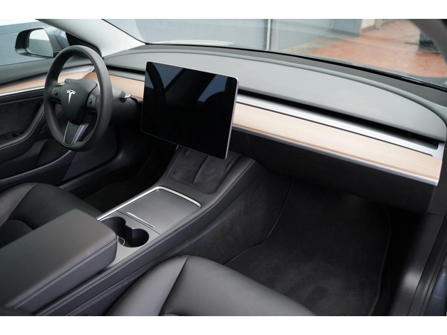 Tesla Model 3 Performance - автомобили, коли, обяви за нови и употребявани 9