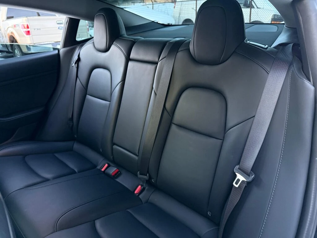 Tesla Model 3 3 LONG RANGE | AWD | ONE OWNER - автомобили, коли, обяви за нови и употребявани 16