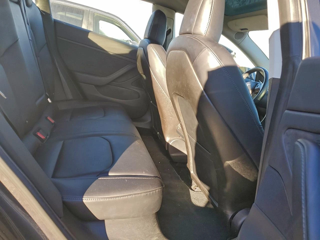 Tesla Model 3 ПОДГРЕВ* КАМЕРА* ПАНО* RWD - автомобили, коли, обяви за нови и употребявани 10