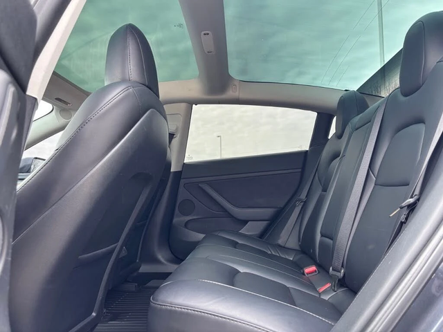 Tesla Model 3 RWD* АвтоКредит* (ЦЕНА ДО БГ) - автомобили, коли, обяви за нови и употребявани 7