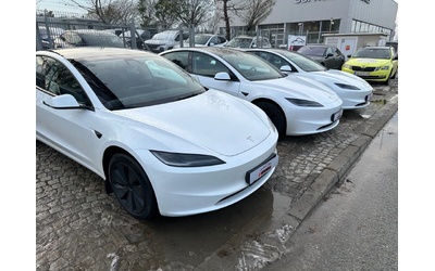 tesla-model-3 - 1