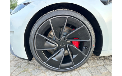 Tesla Model 3 Performance-2025 - автомобили, коли, обяви за нови и употребявани 6