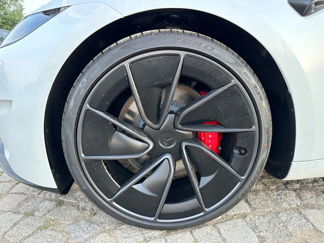 Tesla Model 3 Performance-2025 - автомобили, коли, обяви за нови и употребявани 6