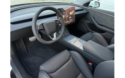 Tesla Model 3 Performance-2025 - автомобили, коли, обяви за нови и употребявани 9