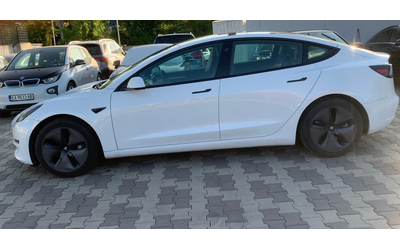 tesla-model-3 - 2