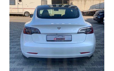 tesla-model-3 - 4