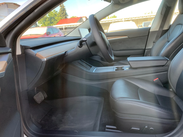 Tesla Model 3 - автомобили, коли, обяви за нови и употребявани 7