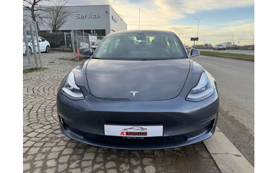 tesla-model-3 - 1