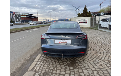 tesla-model-3 - 4