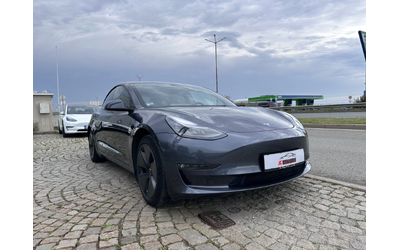 tesla-model-3 - 0