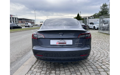 tesla-model-3 - 5