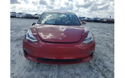 tesla-model-3 - 4