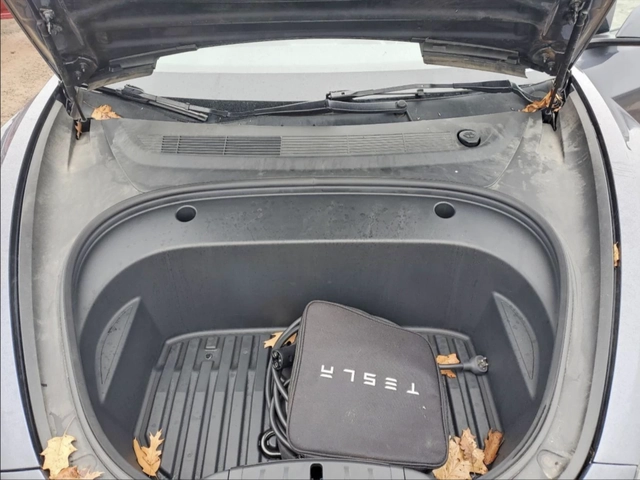 Tesla Model 3 Performance AWD - автомобили, коли, обяви за нови и употребявани 10