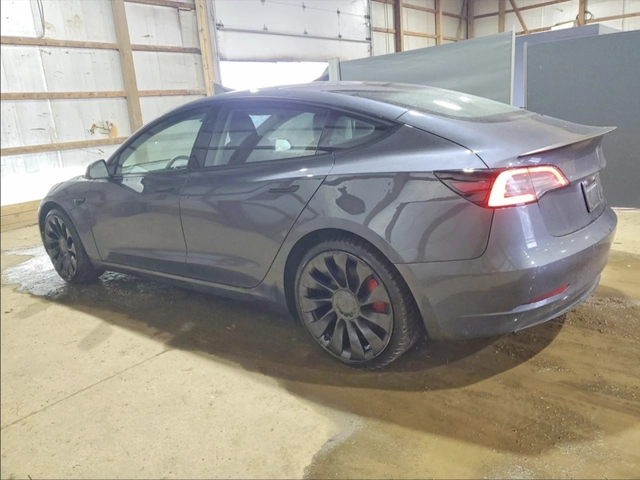 Tesla Model 3 Performance AWD - автомобили, коли, обяви за нови и употребявани 1