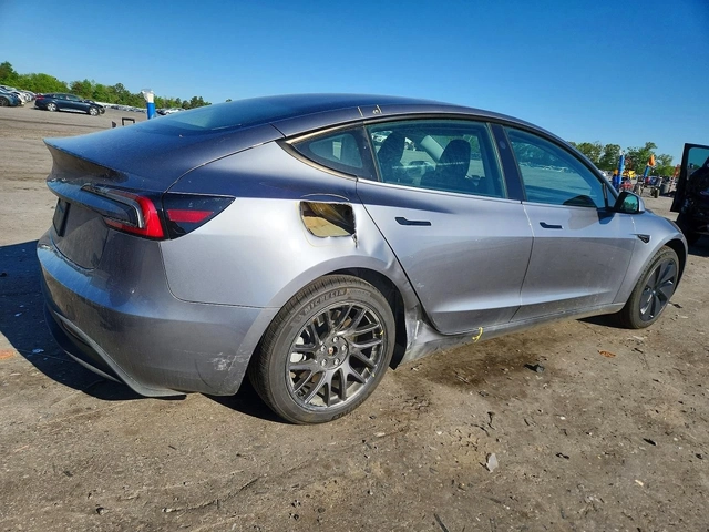 Tesla Model 3 - автомобили, коли, обяви за нови и употребявани 4