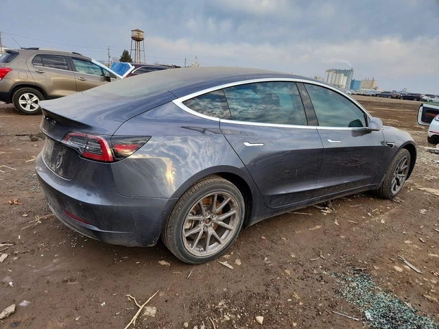 Tesla Model 3 RWD - автомобили, коли, обяви за нови и употребявани 2