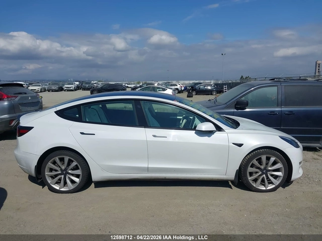 Tesla Model 3 3 - автомобили, коли, обяви за нови и употребявани 10