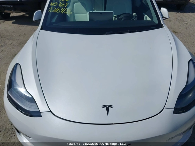 Tesla Model 3 3 - автомобили, коли, обяви за нови и употребявани 8