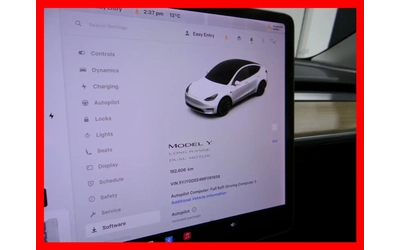Tesla Model 3 Y LONG RANGE AWD - автомобили, коли, обяви за нови и употребявани 13