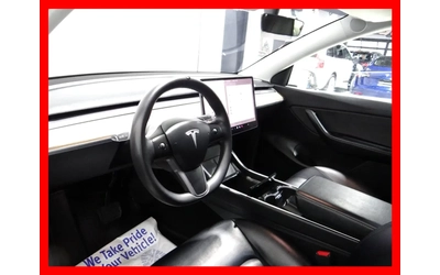 Tesla Model 3 Y LONG RANGE AWD - автомобили, коли, обяви за нови и употребявани 7